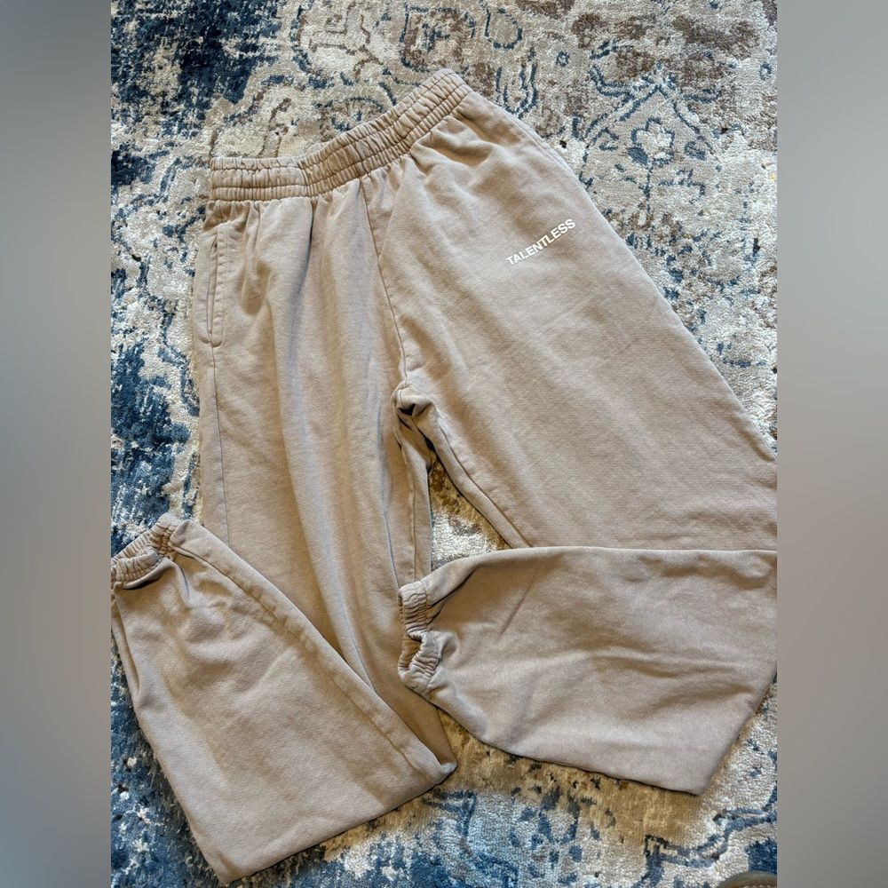 TALENTLESS Sweatpants Cream XS Joggers